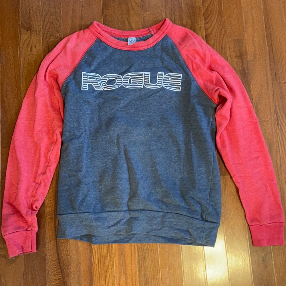 Rogue crew neck
